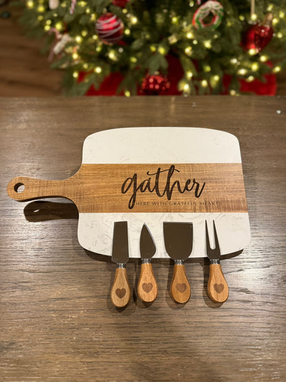Engraved marble and acacia wood serving board set