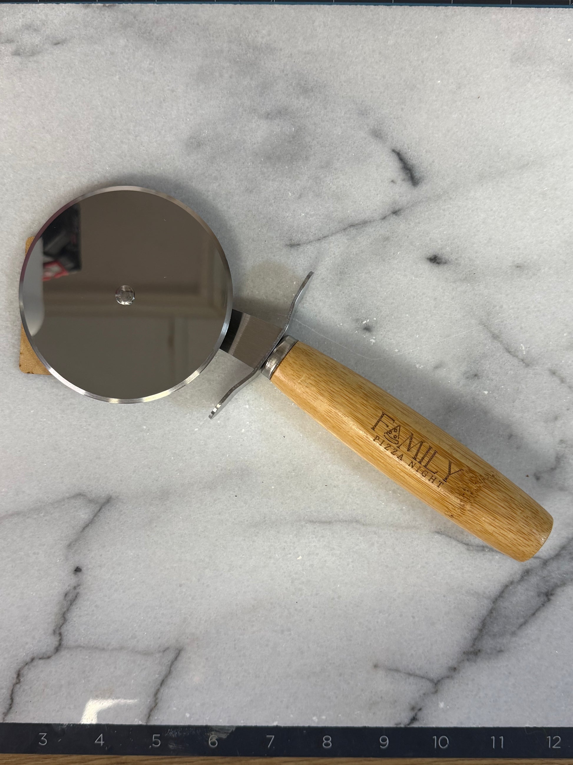 personalized pizza cutter for family pizza night